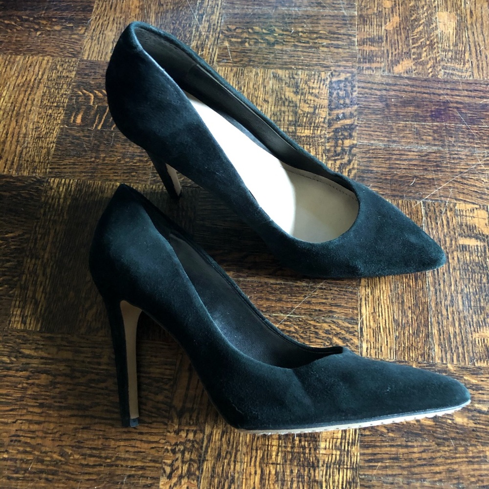 Vince Camuto black suede heels - 6.5 US